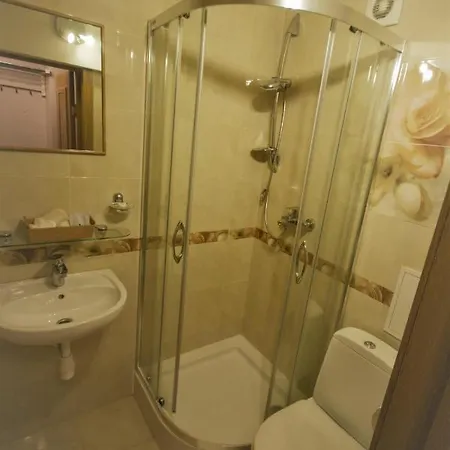 Cozy Flat Old In 900m *